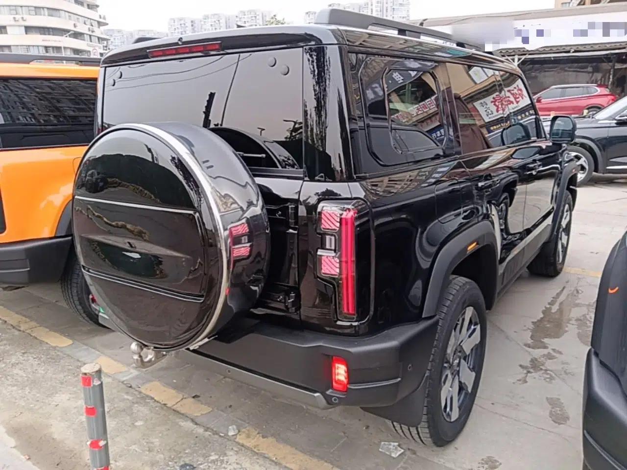 BAIC Off-Road BJ40 Electric Drive 2025 Advanced Edition — миниатюра 6