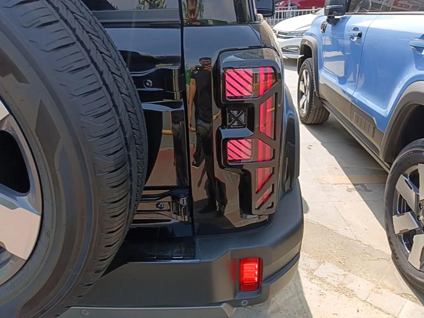 BAIC Off-Road BJ40 Electric Drive 2025 Standard Edition — миниатюра 7