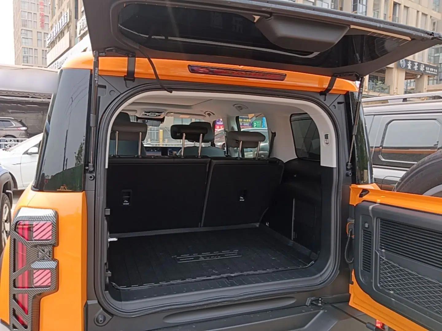 BAIC Off-Road BJ40 Electric Drive 2025 Standard Edition — миниатюра 22