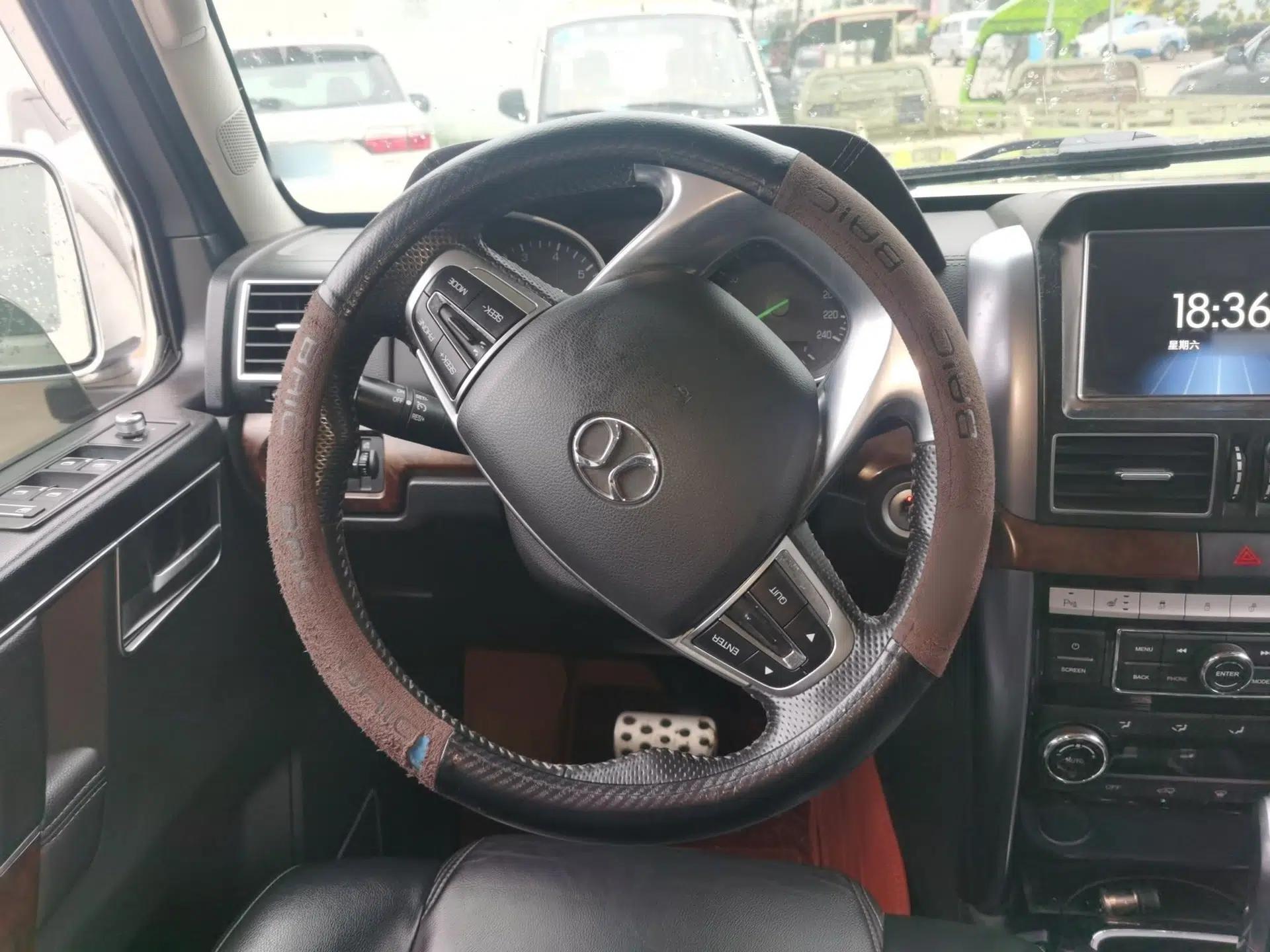 BAIC Off-Road BJ80 2016 2.3T Automatic Prestige Edition — миниатюра 11