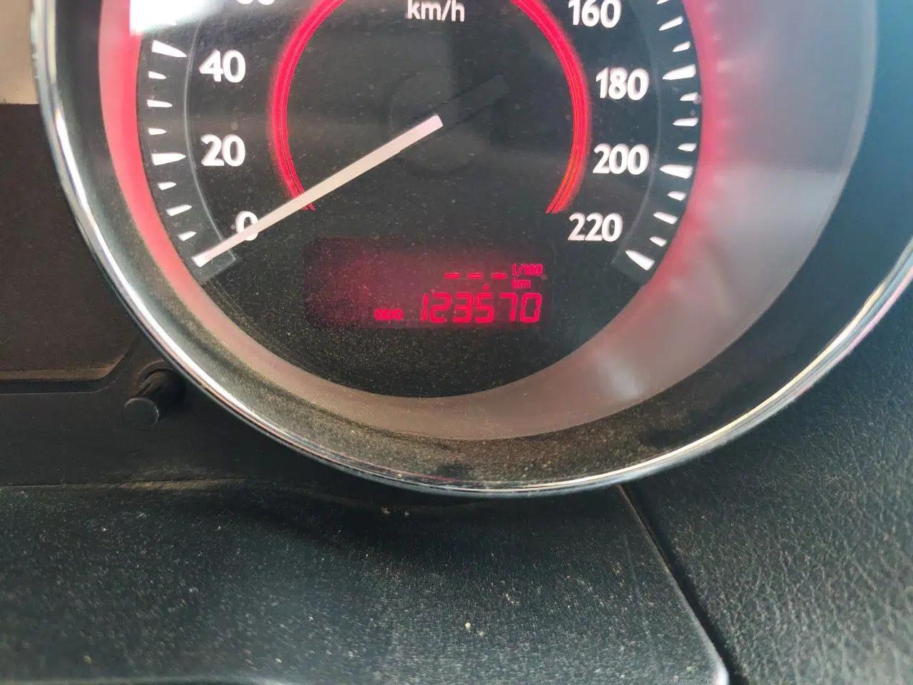 Bestune B50 2011 1.6L manual sunroof version — миниатюра 13