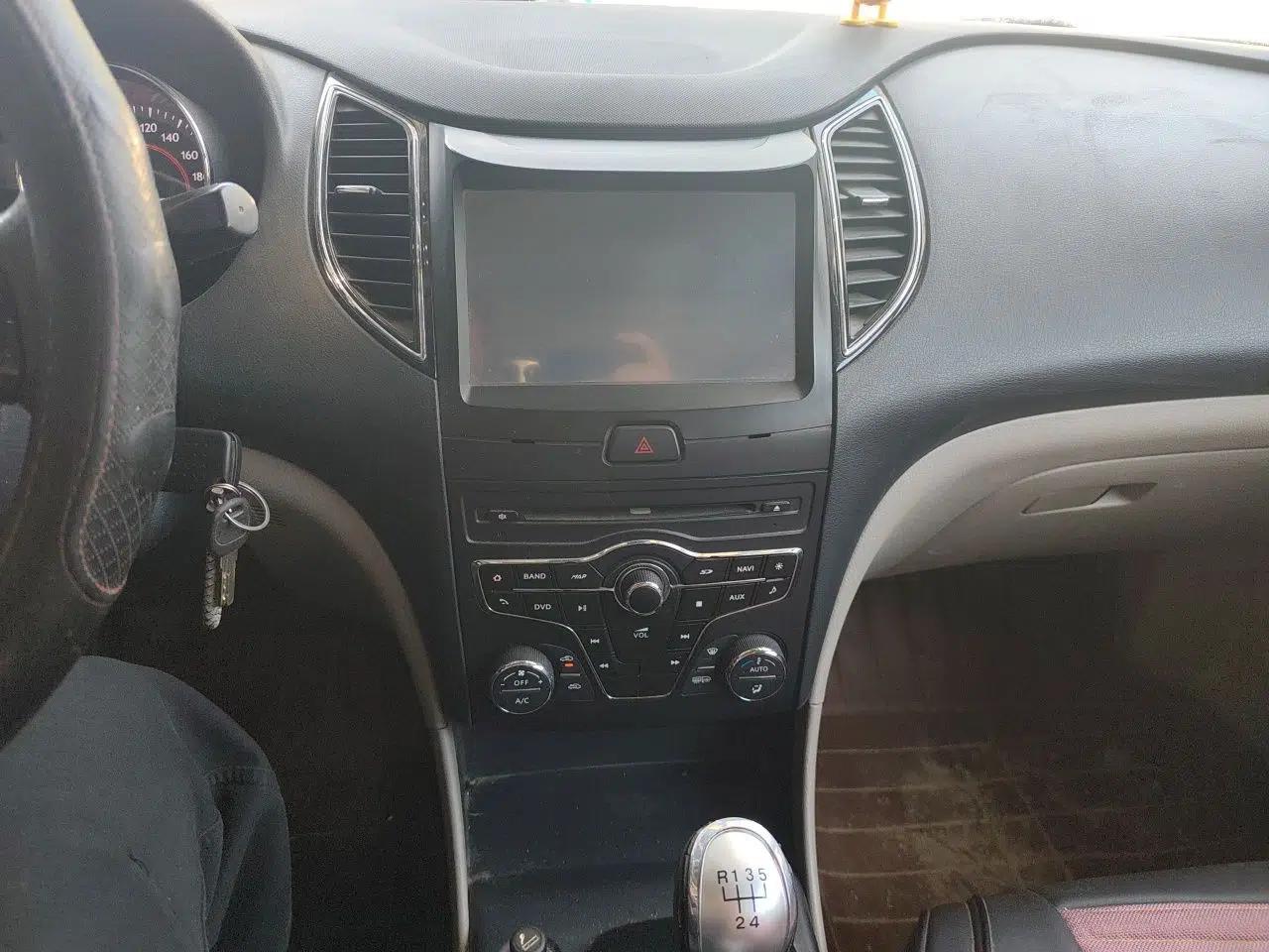 Bestune B50 2011 1.6L manual sunroof version — миниатюра 14