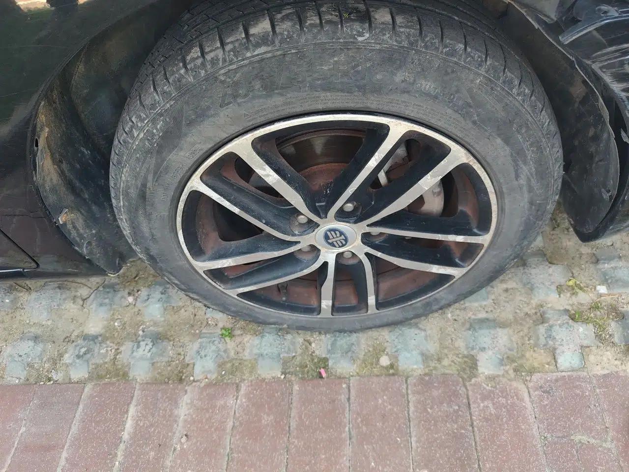 Bestune B50 2011 1.6L manual sunroof version — миниатюра 8