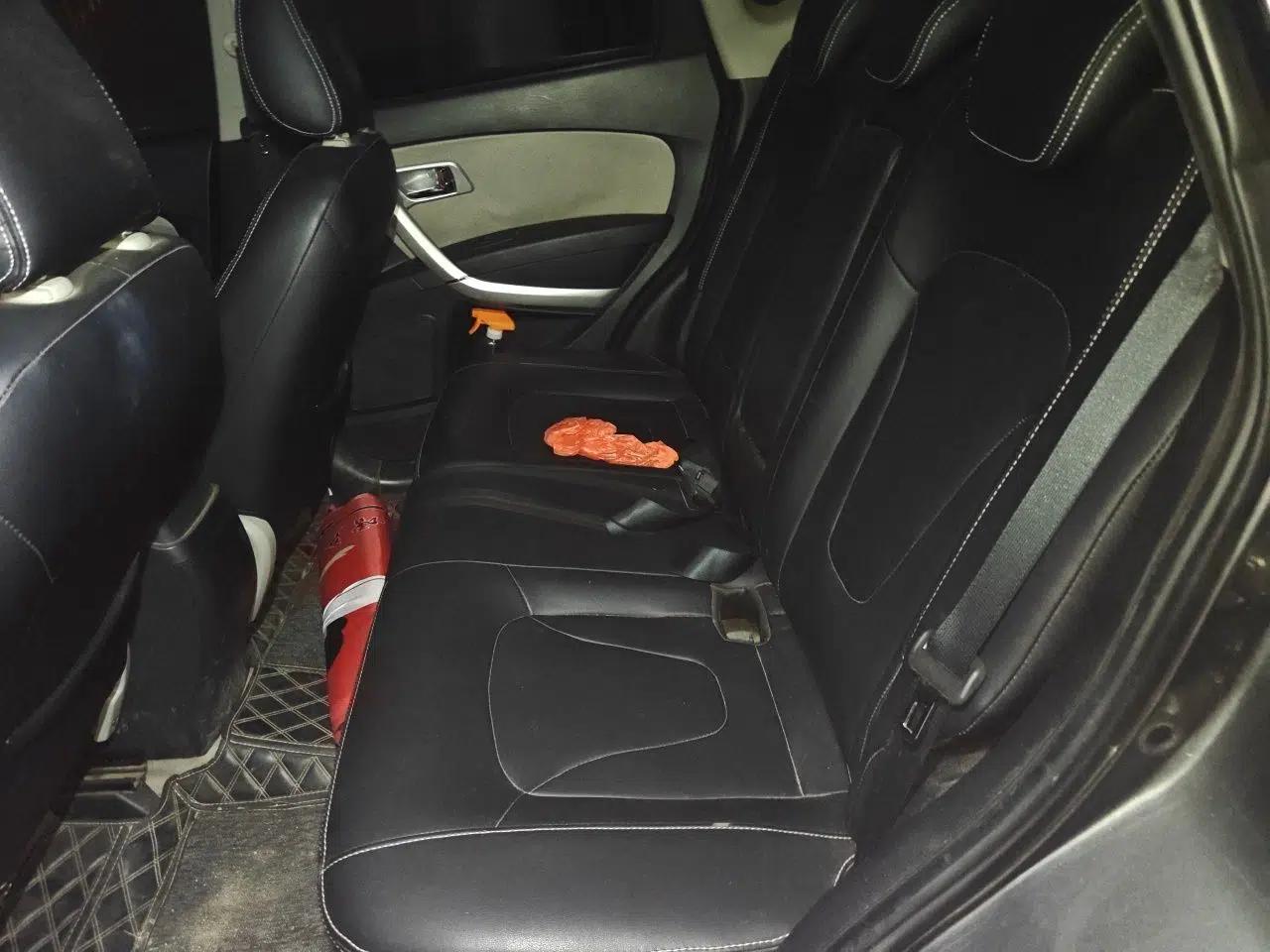 Bestune X80 2013 2.0L automatic comfort version — миниатюра 18