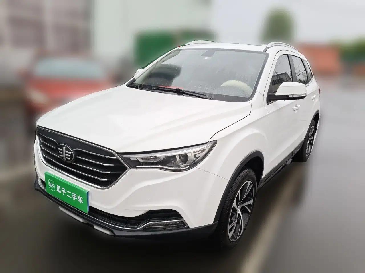 Bestune X40 2019 1.6L Manual Luxury Edition China VI — миниатюра 1