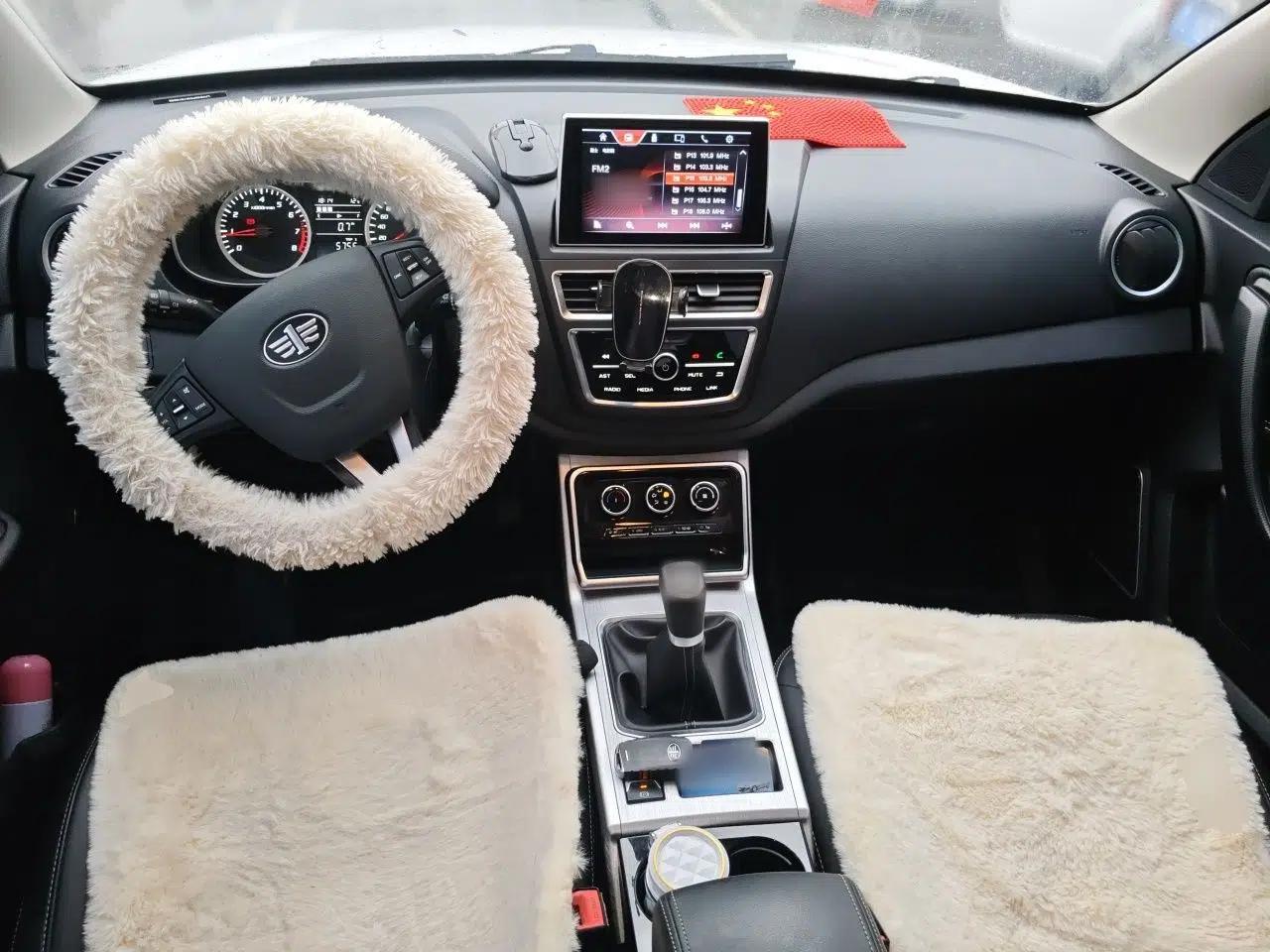 Bestune X40 2019 1.6L Manual Luxury Edition China VI — миниатюра 6