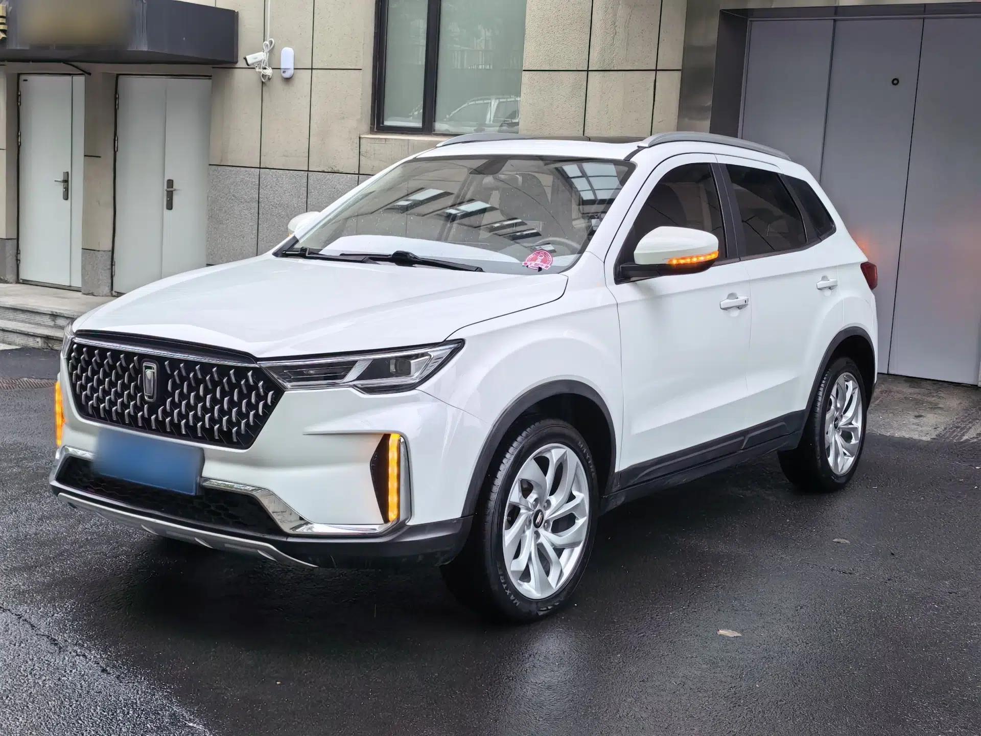 Bestune T33 2019 1.6L Automatic Connected Smart Cool Version China V Emission Standard — миниатюра 6