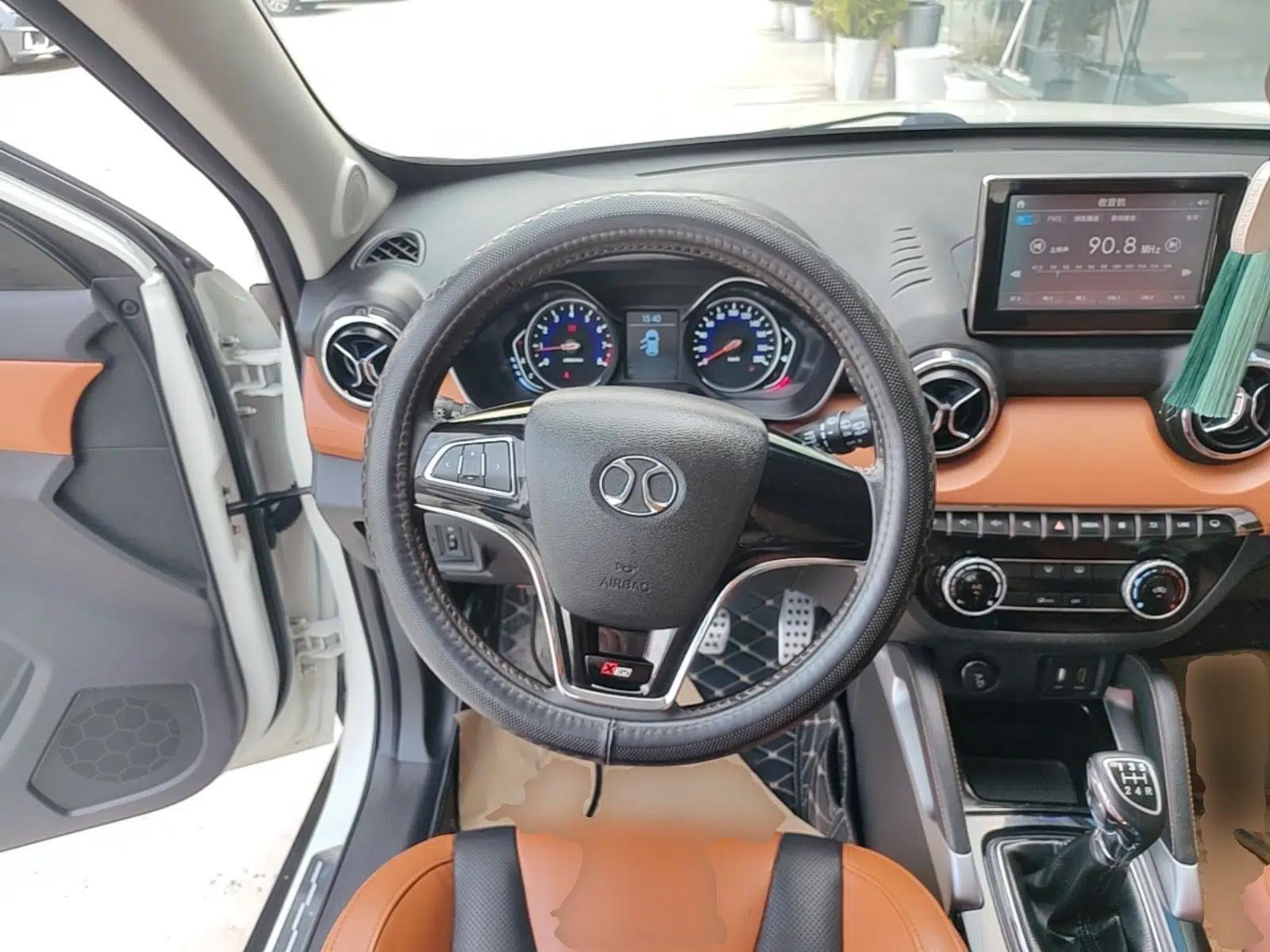 BAIC Senova X35 2016 1.5L Manual Luxury Edition — миниатюра 14
