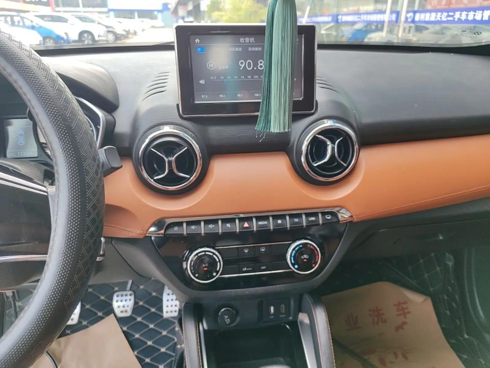 BAIC Senova X35 2016 1.5L Manual Luxury Edition — миниатюра 16