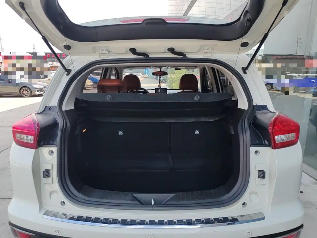 BAIC Senova X35 2016 1.5L Manual Luxury Edition — миниатюра 22