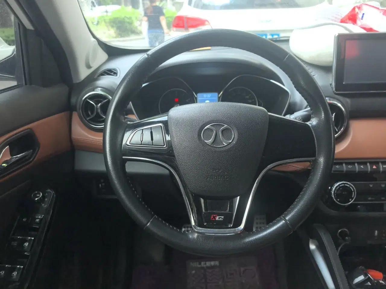 BAIC Senova X35 2016 1.5L Manual Luxury Edition — миниатюра 11