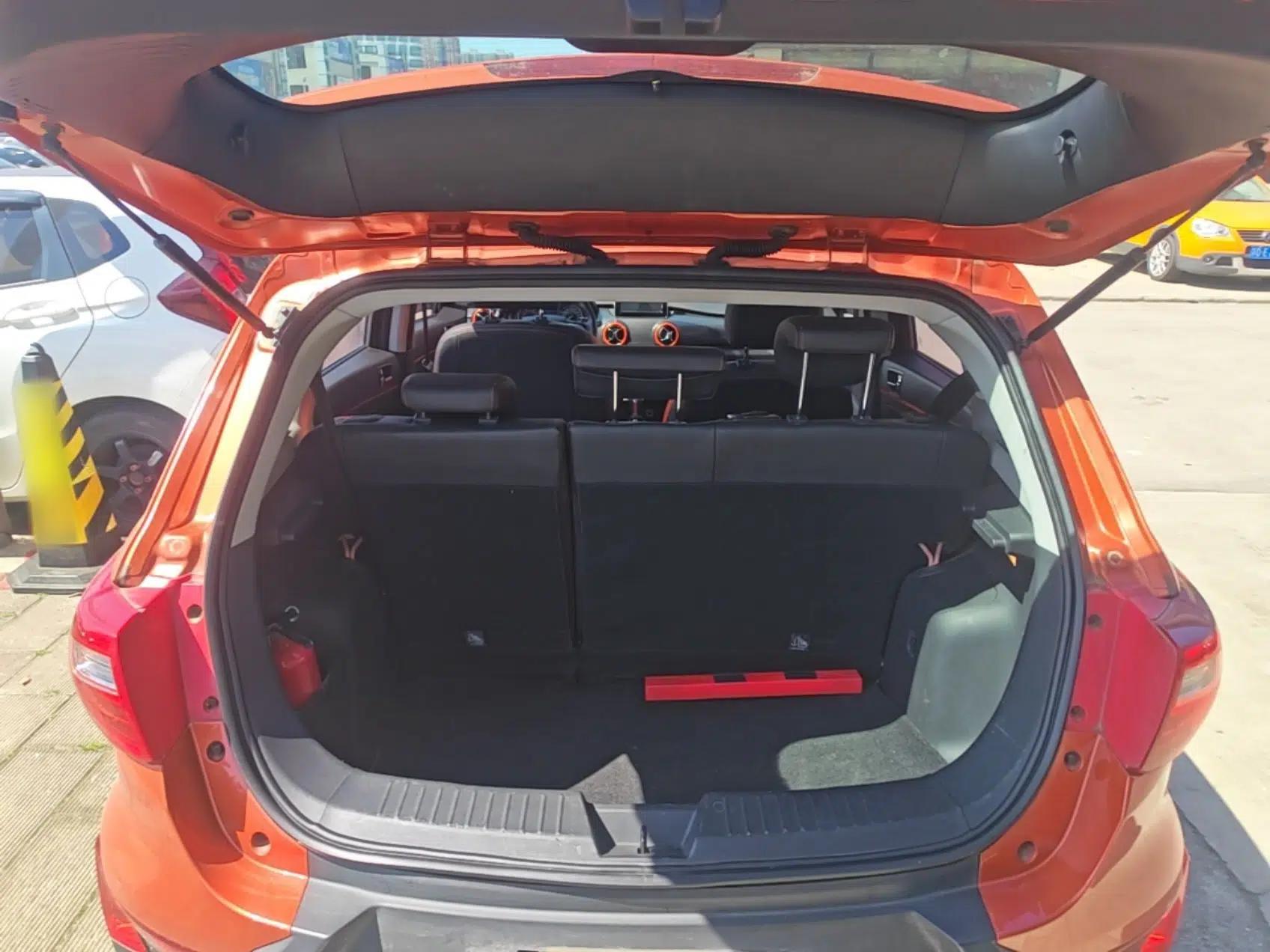 BAIC Senova X25 2015 1.5L Automatic Elite Model — миниатюра 22