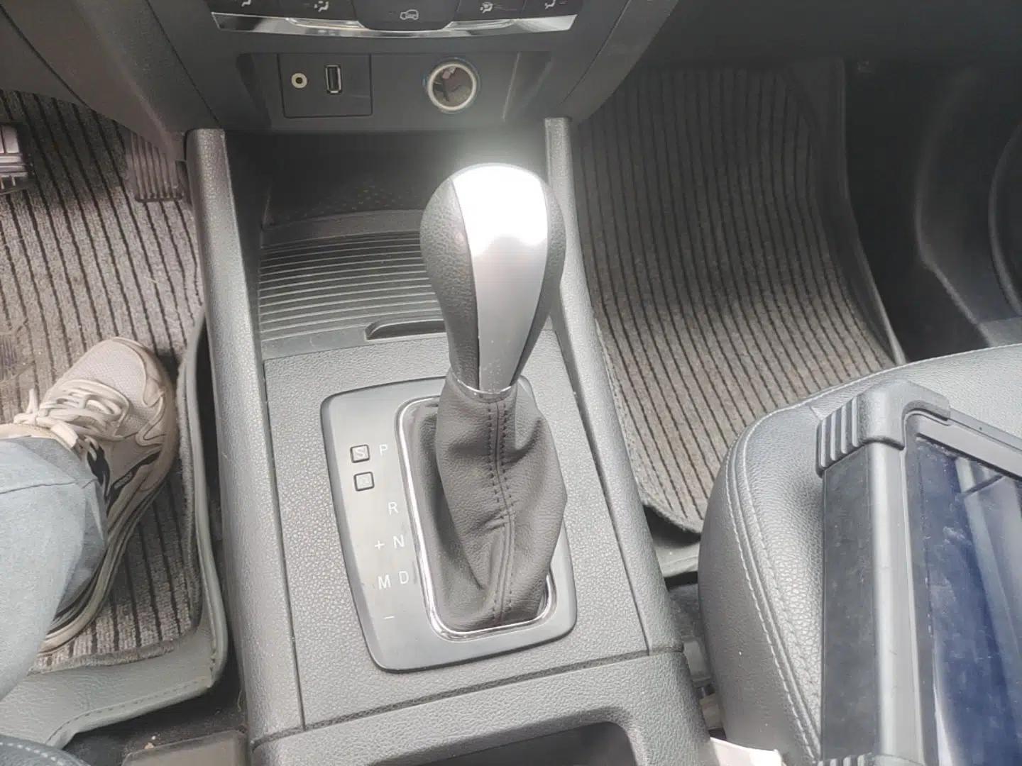 BAIC Senova X65 2015 2.0T Automatic Elite Model — миниатюра 17