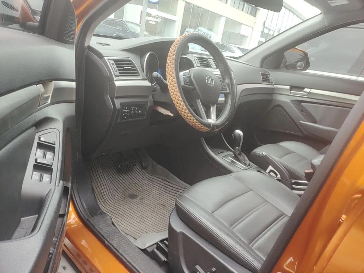 BAIC Senova X65 2015 2.0T Automatic Elite Model — миниатюра 19