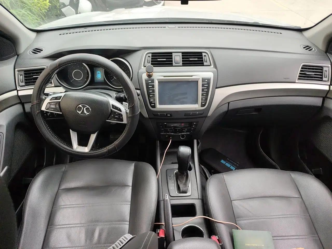 BAIC Senova X65 2015 2.0T Automatic Elite Model — миниатюра 6