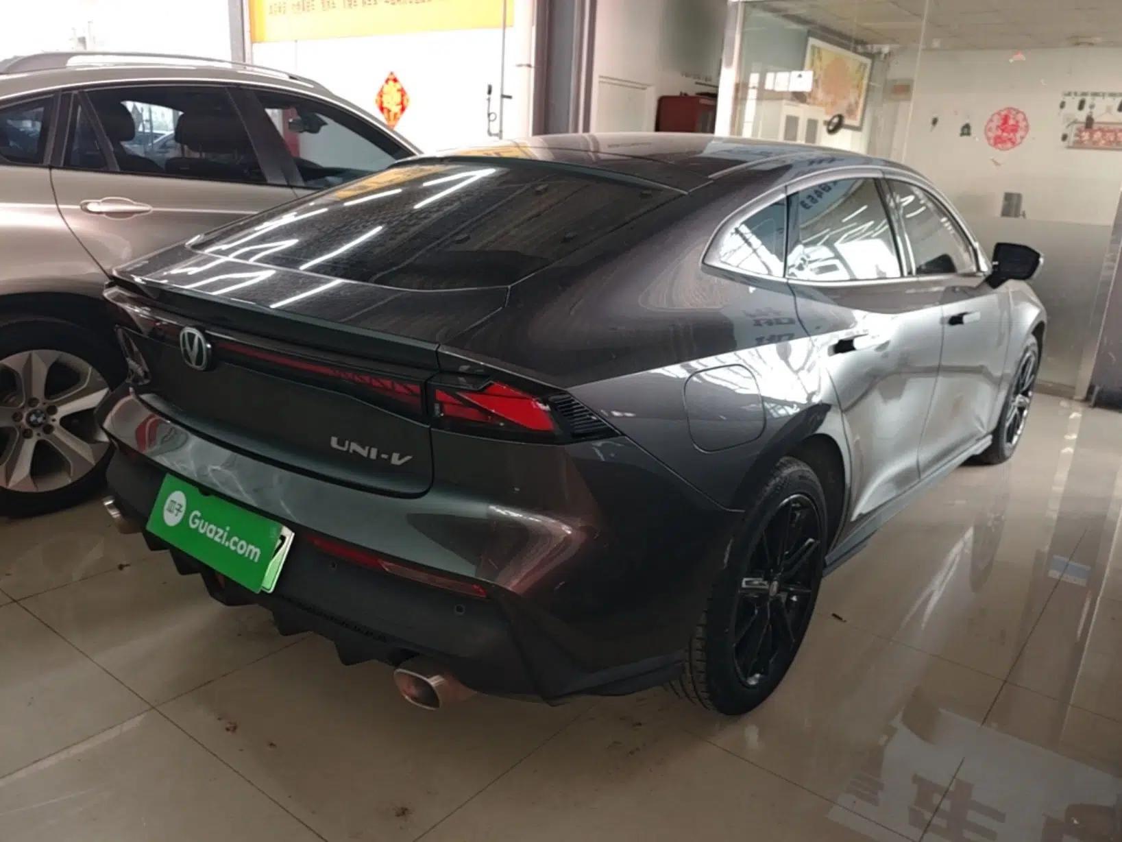 CHANGAN UNI-V iDD 2023 ZhiDian iDD 1.5T 113km Smart & Fun Version — миниатюра 6