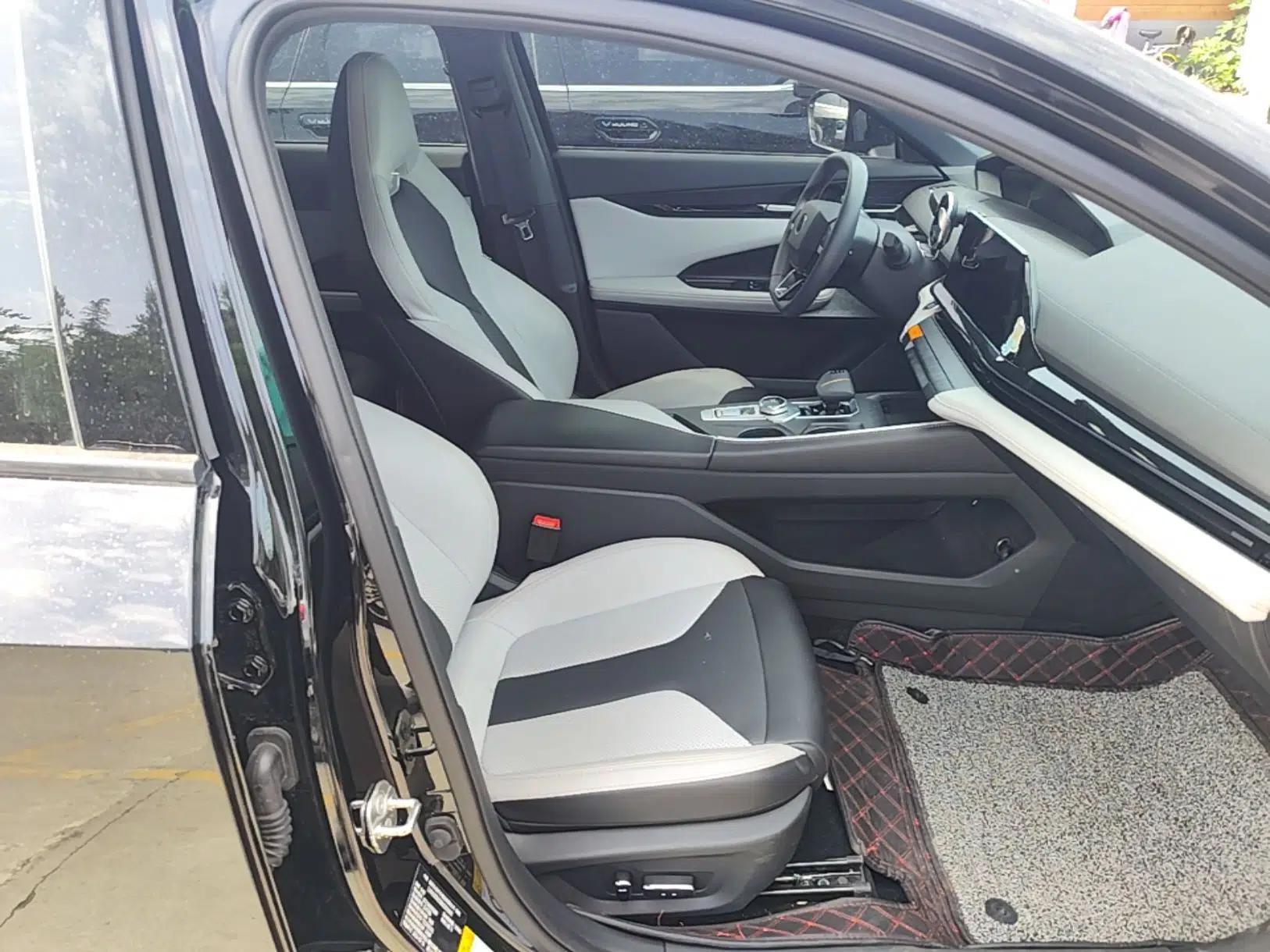 CHANGAN UNI-V iDD 2024 Blue Whale Smart Electric iDD 136km Luxury Model — миниатюра 23