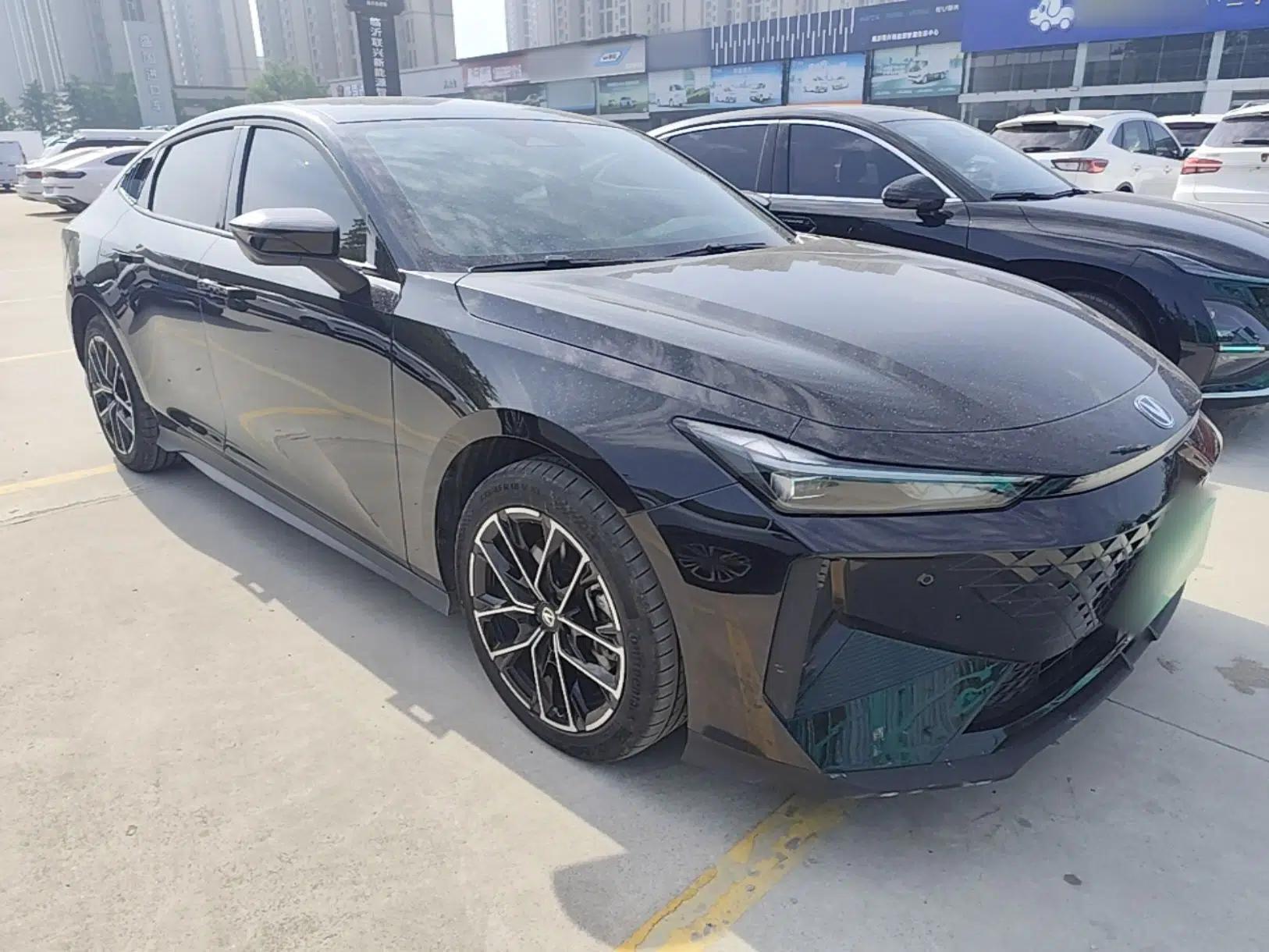 CHANGAN UNI-V iDD 2024 Blue Whale Smart Electric iDD 136km Luxury Model — миниатюра 6