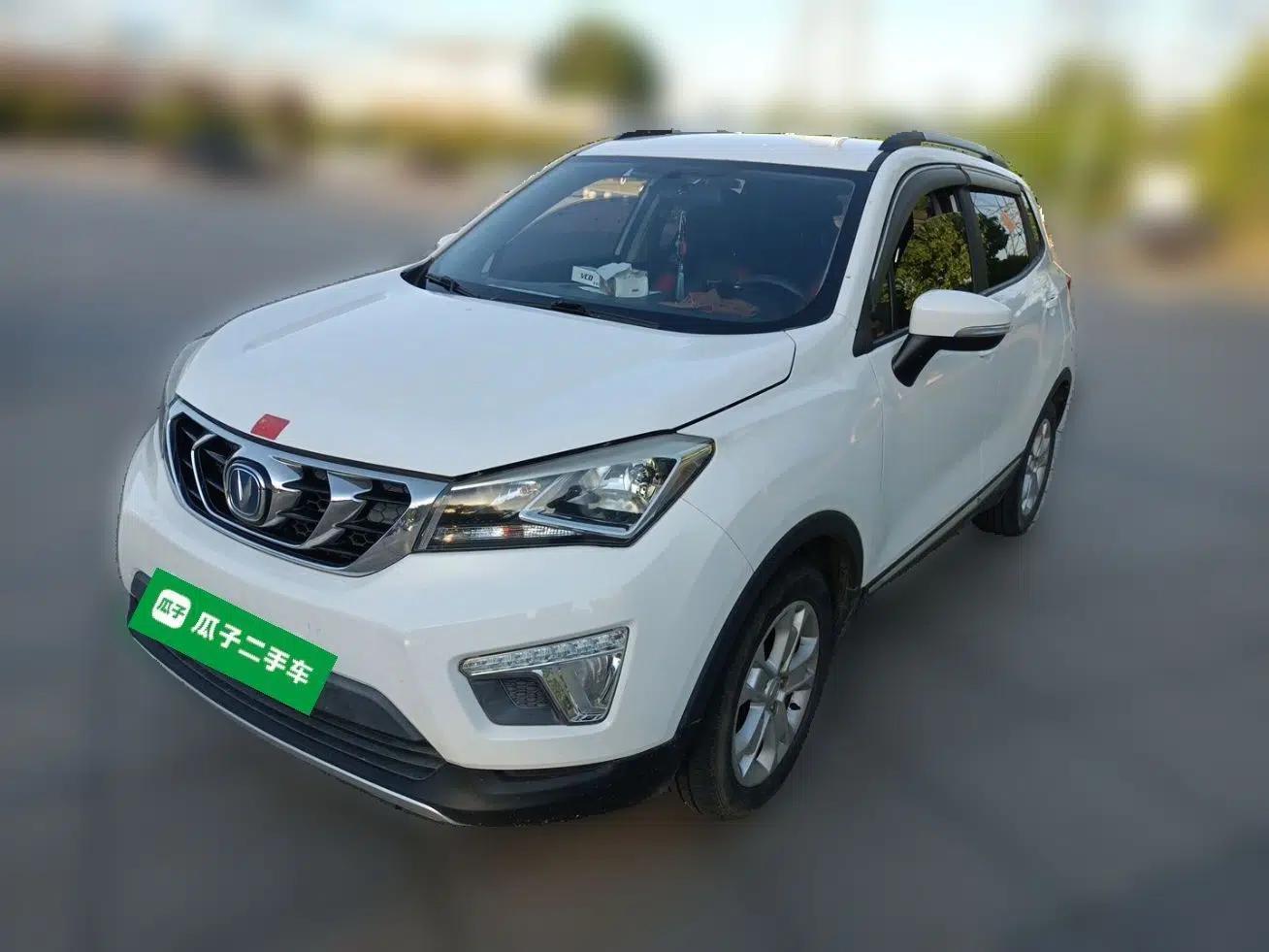 CHANGAN CS15 2016 1.5L Manual Fashion Edition — миниатюра 1