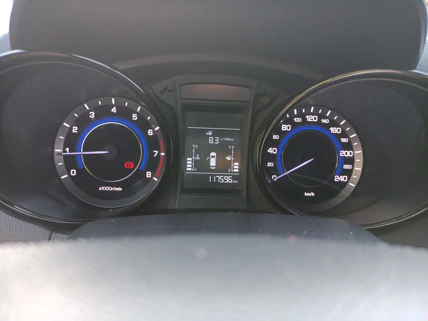 CHANGAN CS15 2016 1.5L Manual Fashion Edition — миниатюра 13