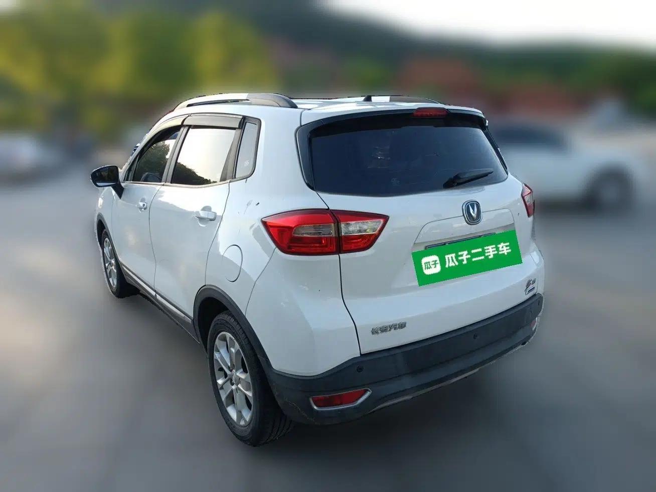 CHANGAN CS15 2016 1.5L Manual Fashion Edition — миниатюра 4