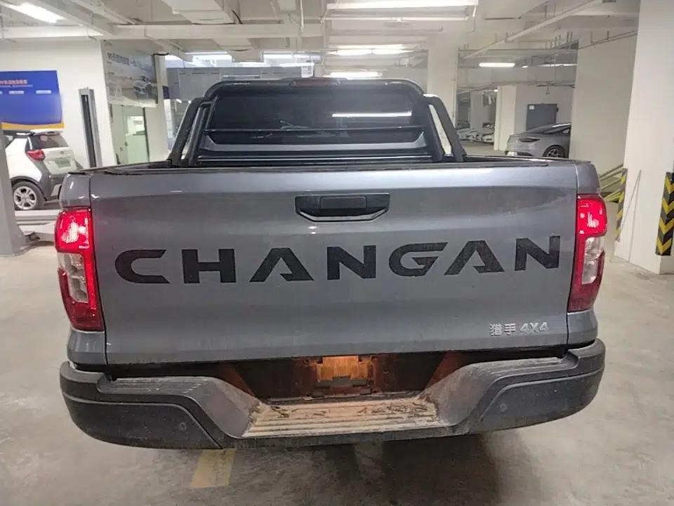 CHANGAN Hunter 2024 Warrior Edition Luxury Model Dual-Motor All-Wheel Drive with Extra-Long Cargo Box — миниатюра 3