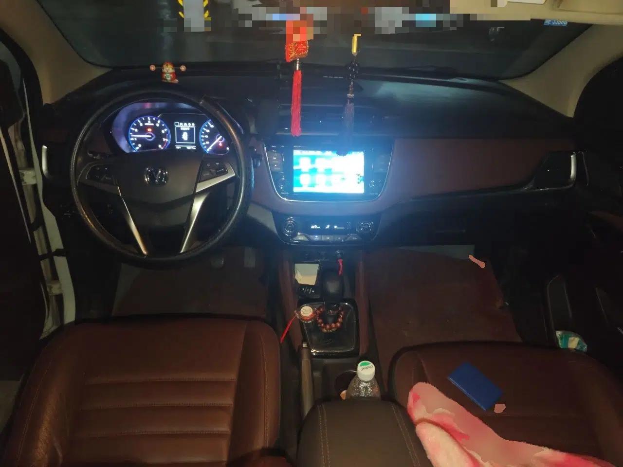 CHANGAN Lingxuan 2017 1.6L Manual Elite Model — миниатюра 10