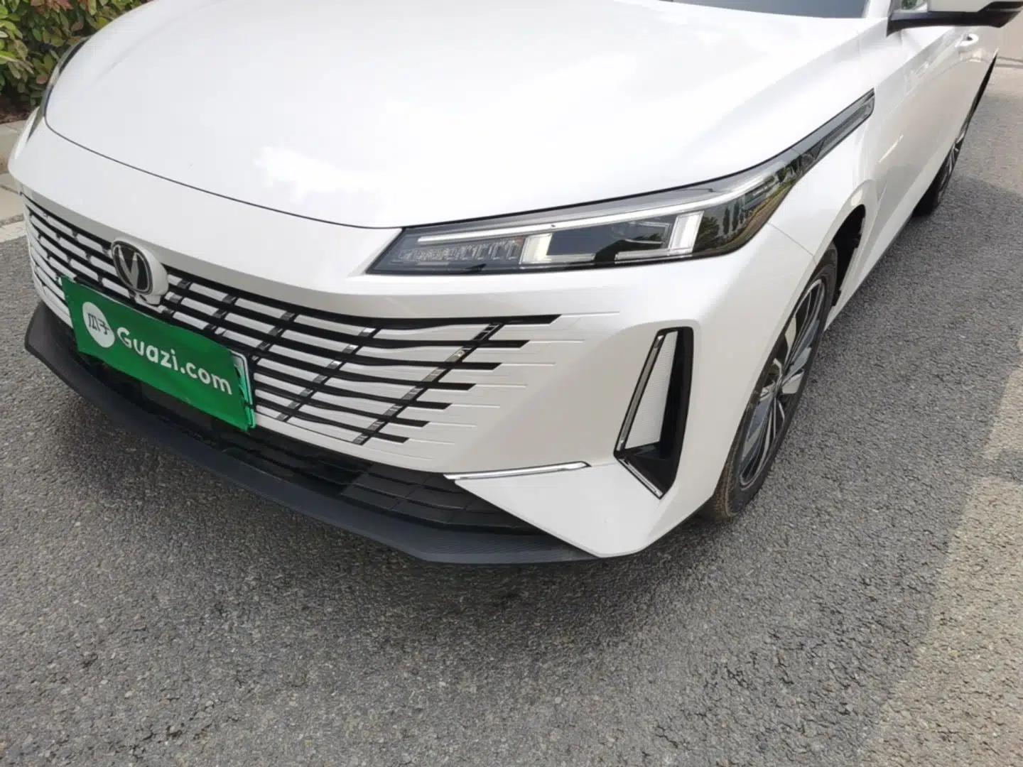 CHANGAN Eado PHEV 2025 Smart New Blue Whale 145KM Battleship Edition — миниатюра 9