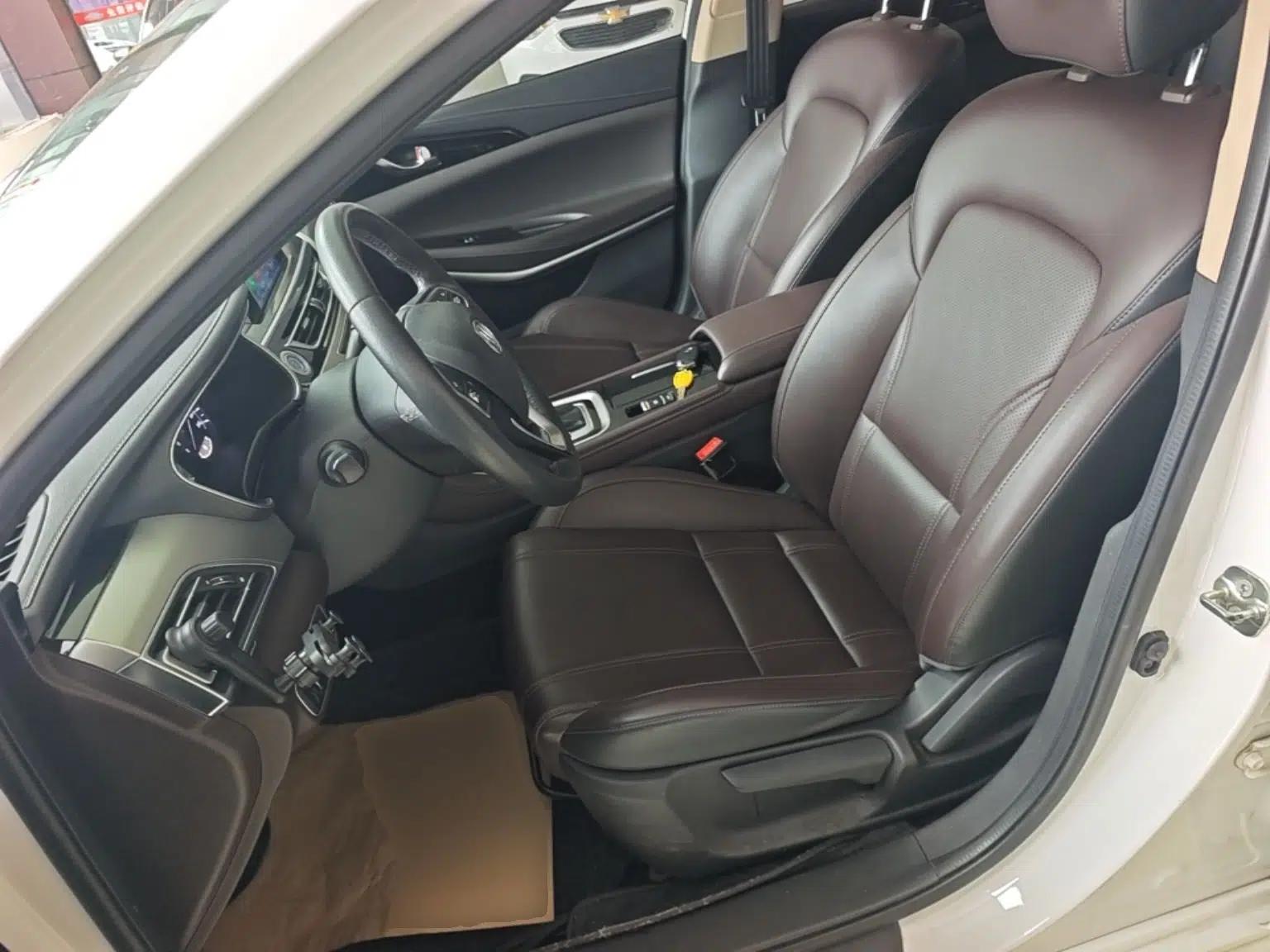 CHANGAN Raeton CC 2018 1.5T Automatic Elegant Starry Edition China V Standard — миниатюра 18