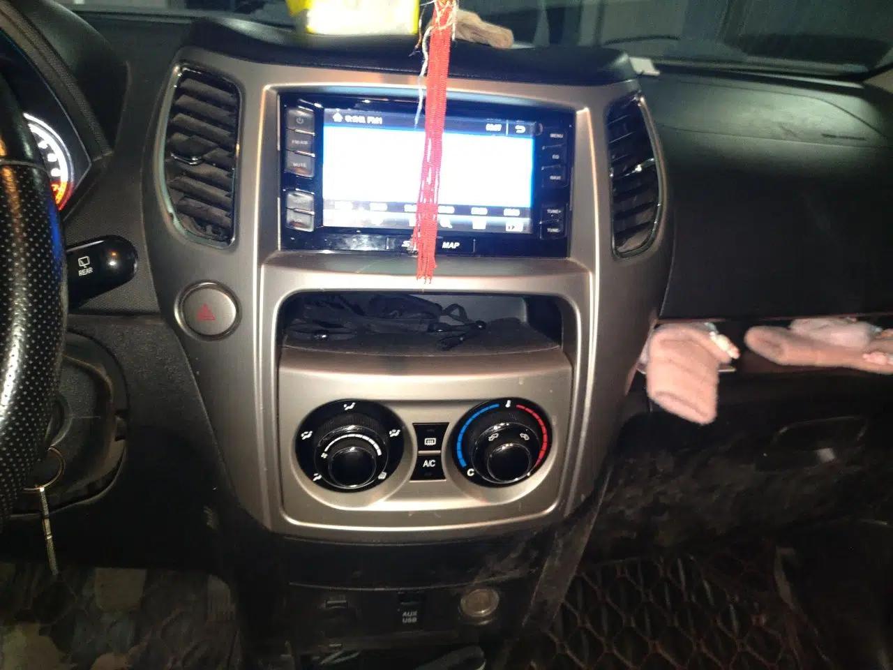 Great Wall M4 2012 1.5L Manual Luxury Version — миниатюра 14