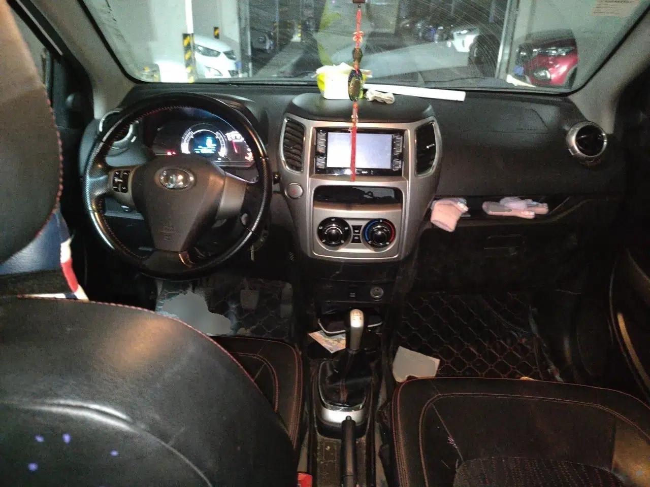 Great Wall M4 2012 1.5L Manual Luxury Version — миниатюра 10