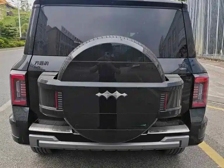 Leopard 8 2025 Smart & Brave Flagship Edition 6-seater — миниатюра 3