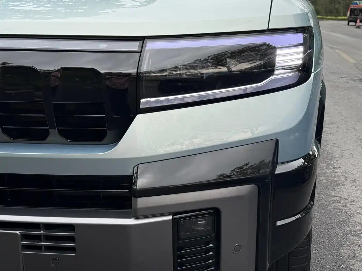 Leopard 8 2025 Smart & Brave Flagship Edition 7-Seater — миниатюра 2