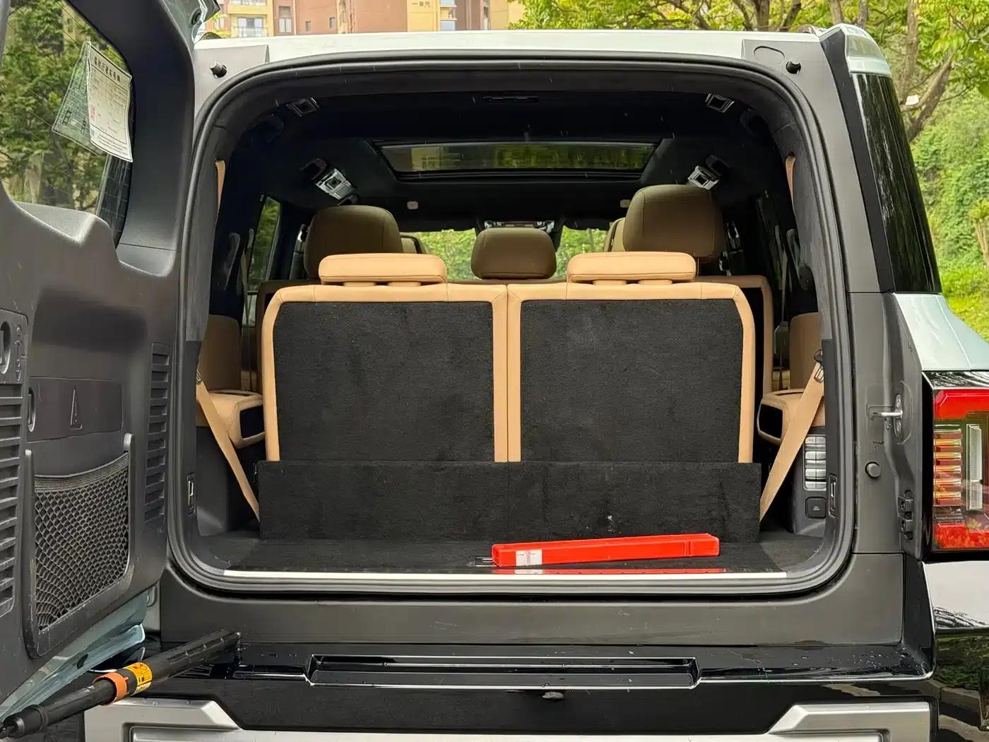 Leopard 8 2025 Smart & Brave Flagship Edition 7-Seater — миниатюра 13