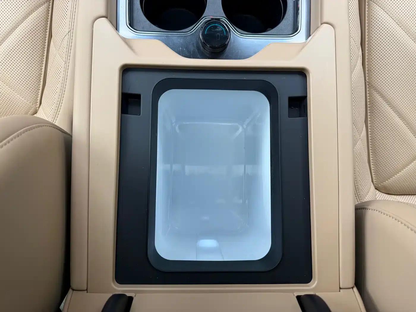 Leopard 8 2025 Smart & Brave Flagship Edition 7-Seater — миниатюра 24