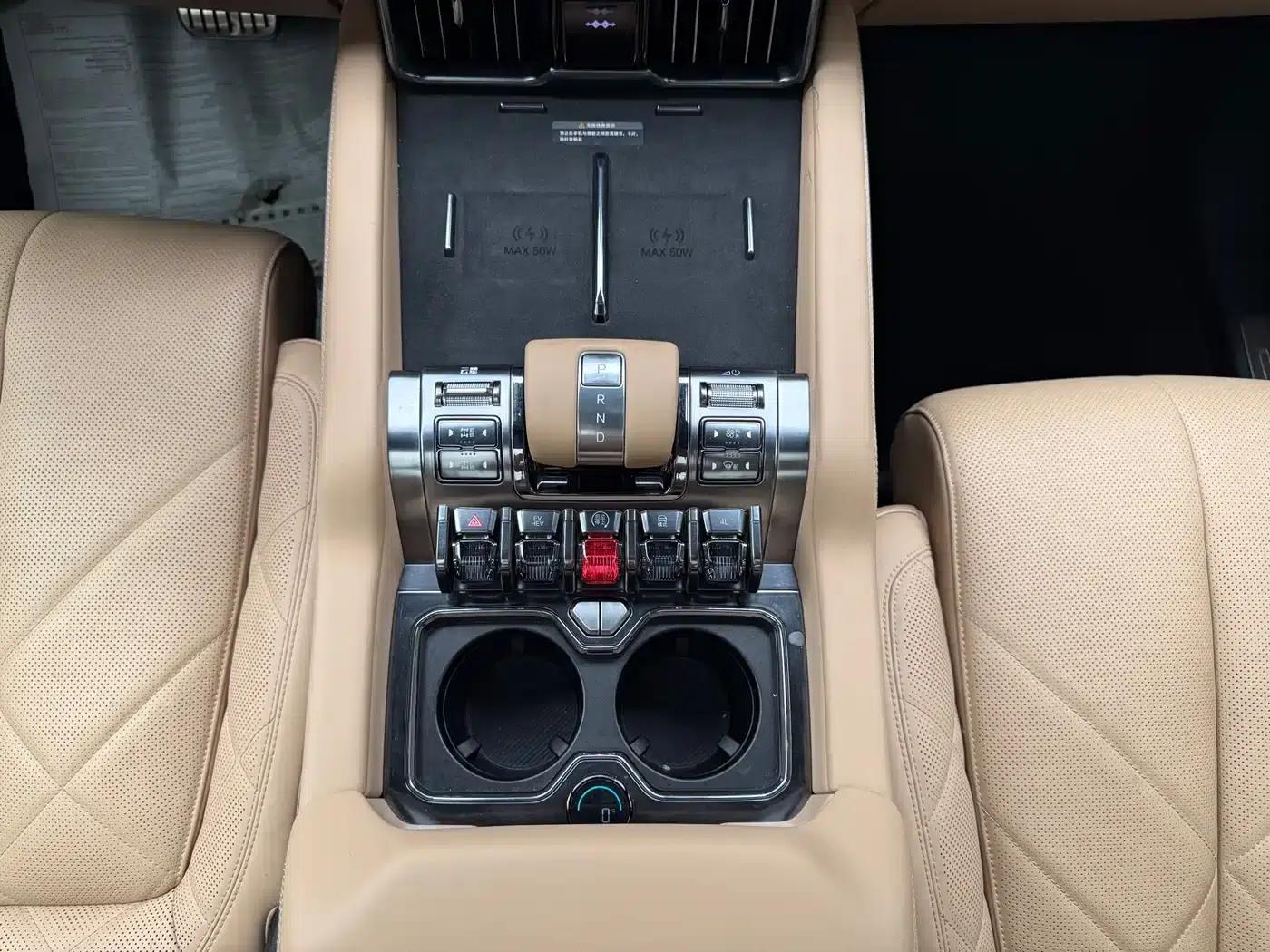 Leopard 8 2025 Smart & Brave Flagship Edition 7-Seater — миниатюра 25