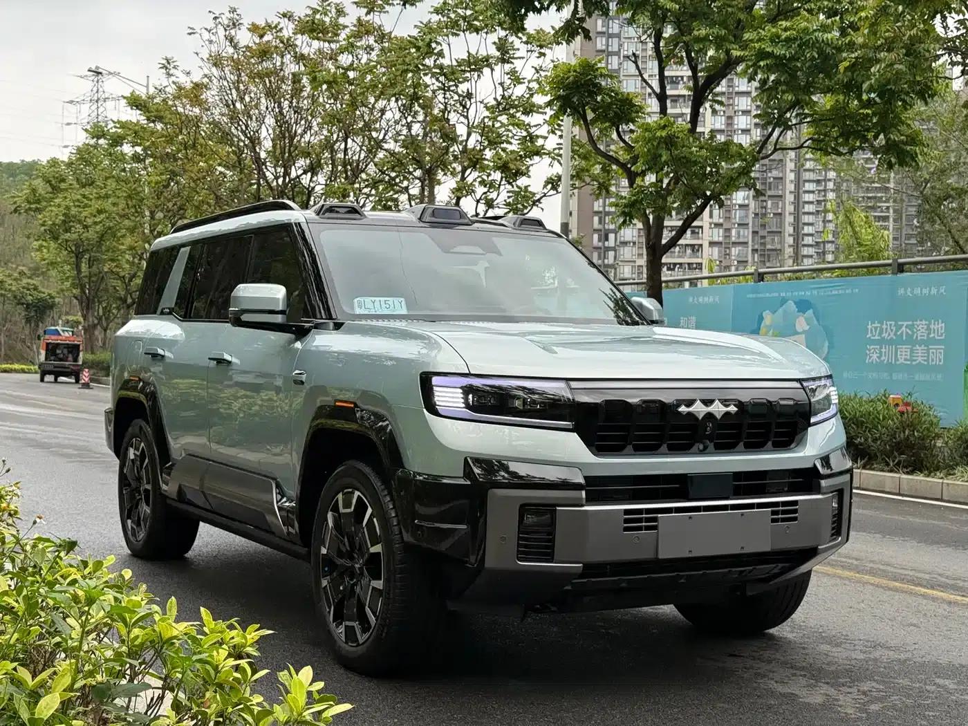 Leopard 8 2025 Smart & Brave Flagship Edition 7-Seater — миниатюра 5