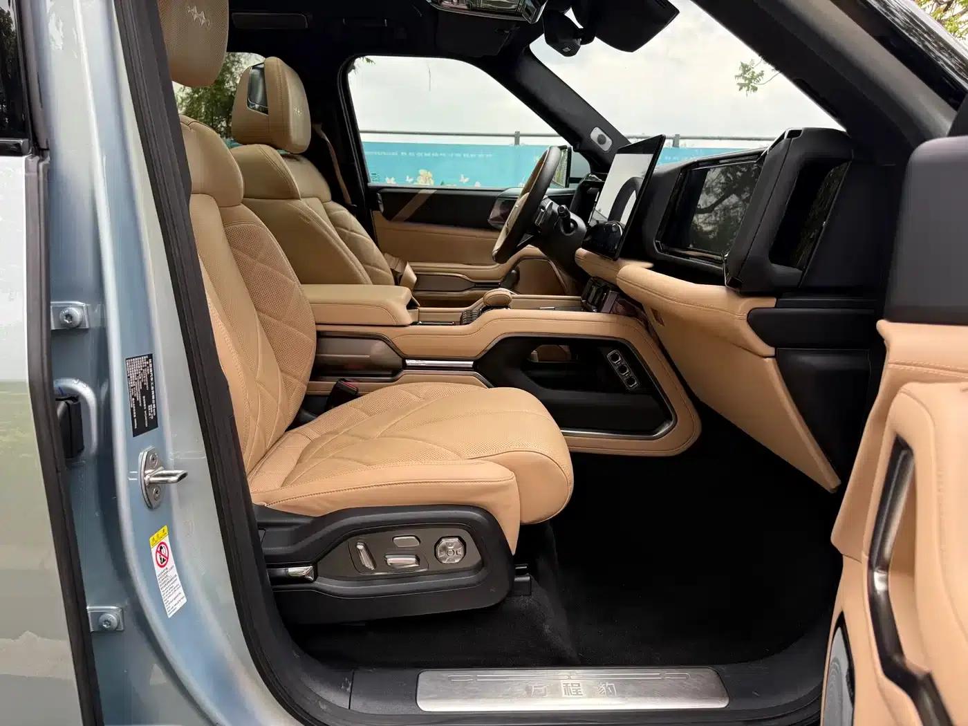 Leopard 8 2025 Smart & Brave Flagship Edition 7-Seater — миниатюра 6