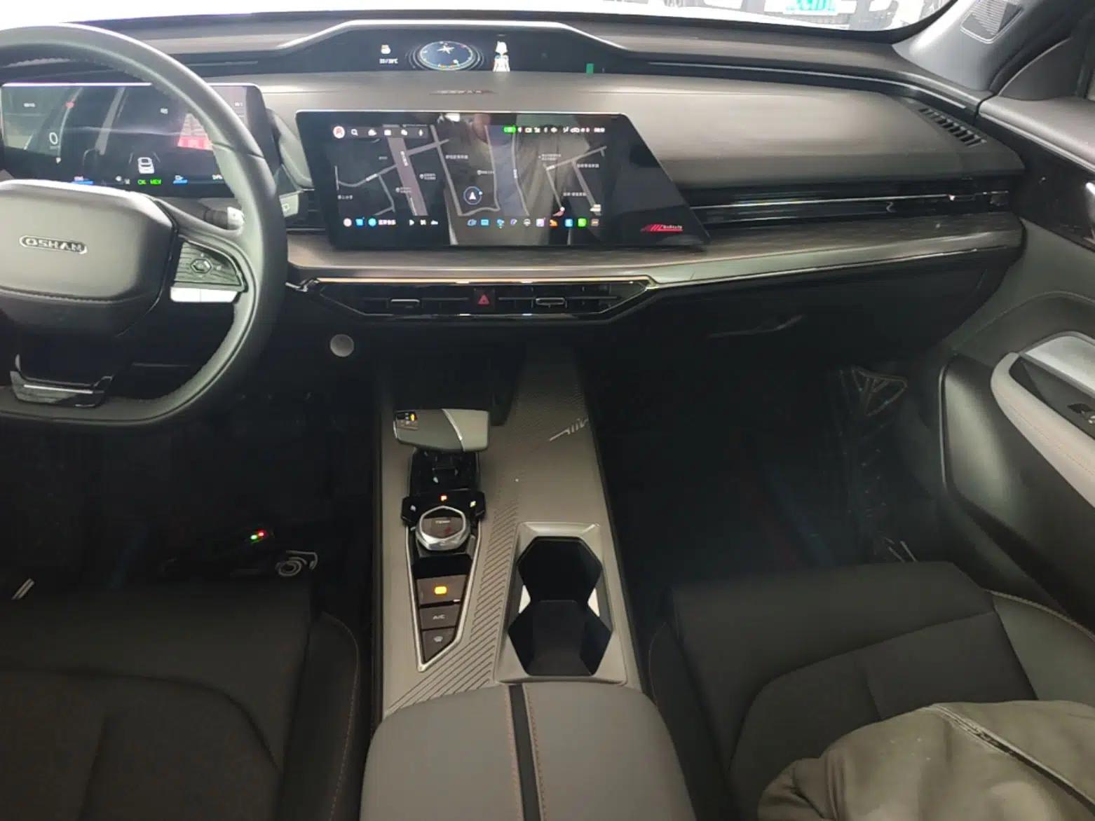 CHANGAN OSHAN Z6 New Energy 2023 ZhiDian iDD 150KM Flagship PLUS — миниатюра 16