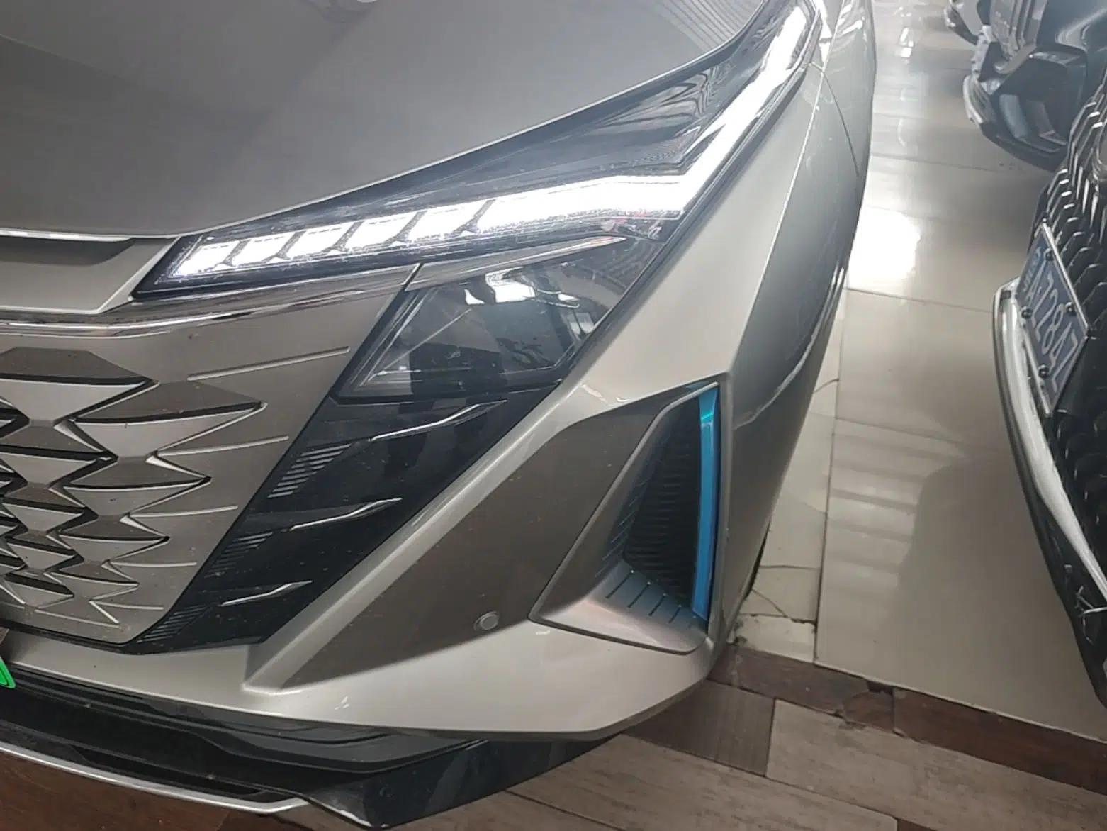 CHANGAN OSHAN Z6 New Energy 2023 ZhiDian iDD 150KM Flagship PLUS — миниатюра 9