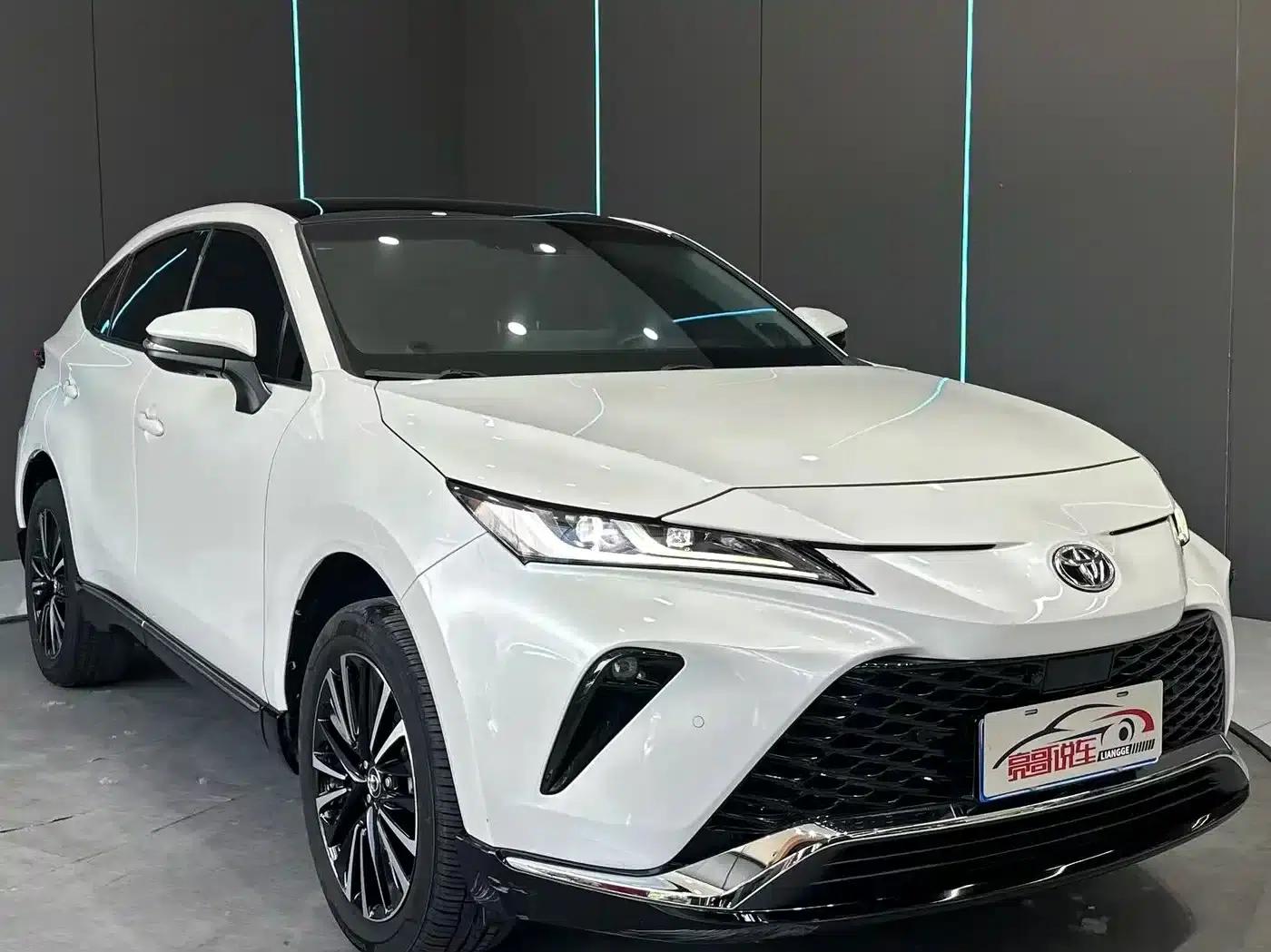 Venza 2022 2.0L CVT 4WD Supreme Edition — миниатюра 3