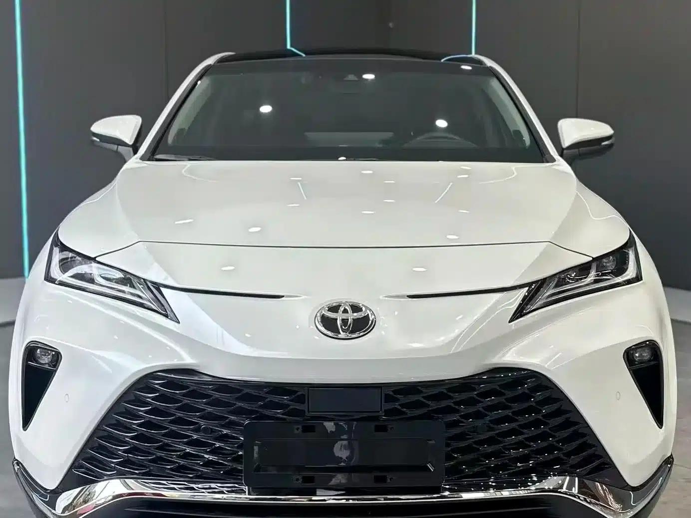 Venza 2023 2.0L CVT 2WD Premium Edition — миниатюра 2