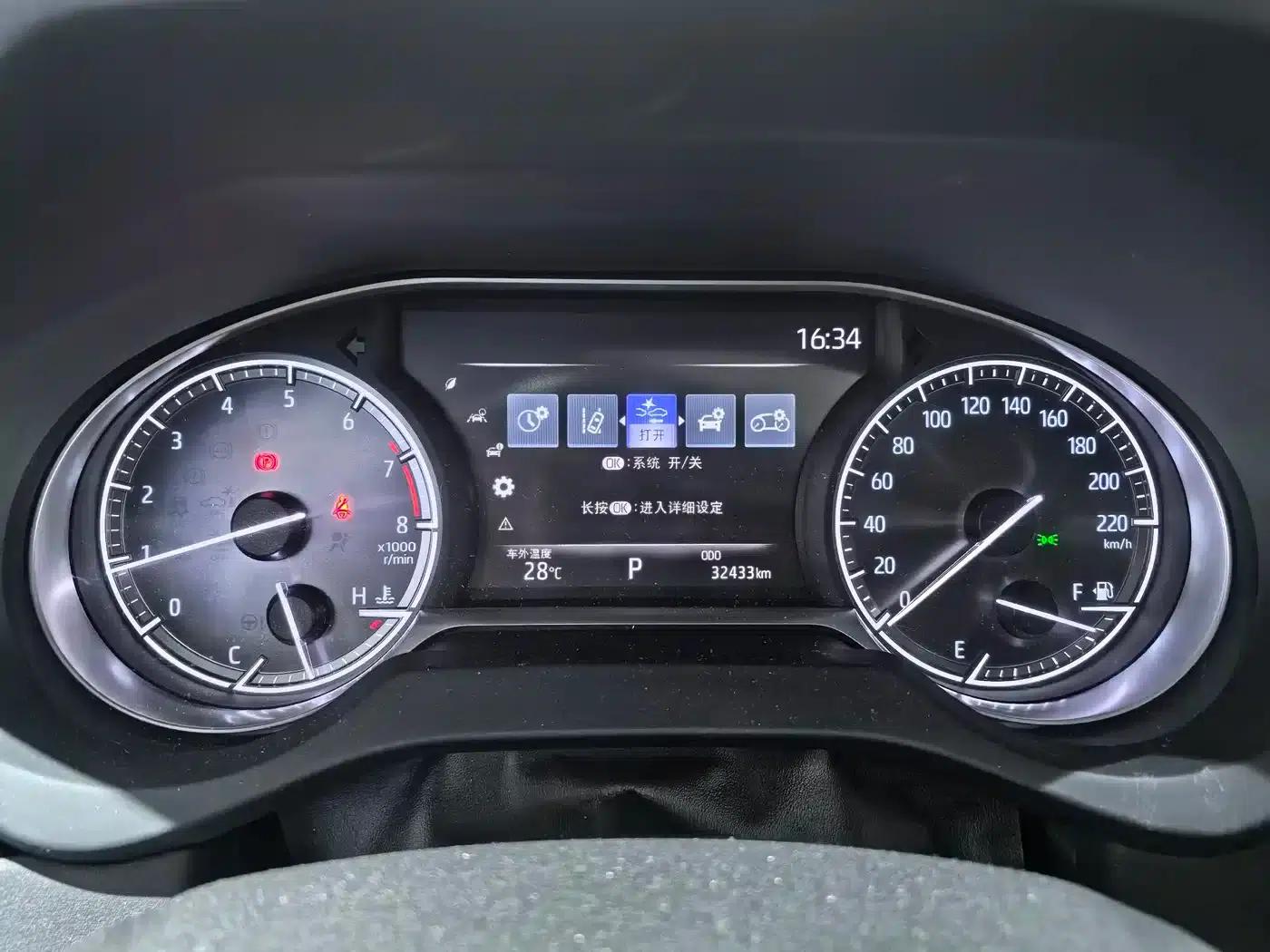 Venza 2022 2.0L CVT 2WD Luxury Edition — миниатюра 13