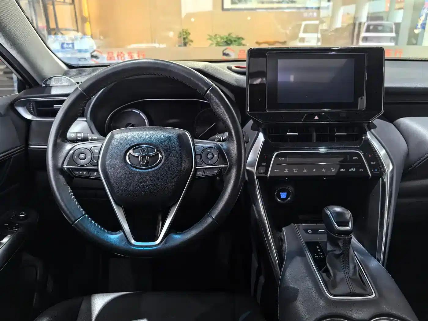 Venza 2022 2.0L CVT 2WD Luxury Edition — миниатюра 10