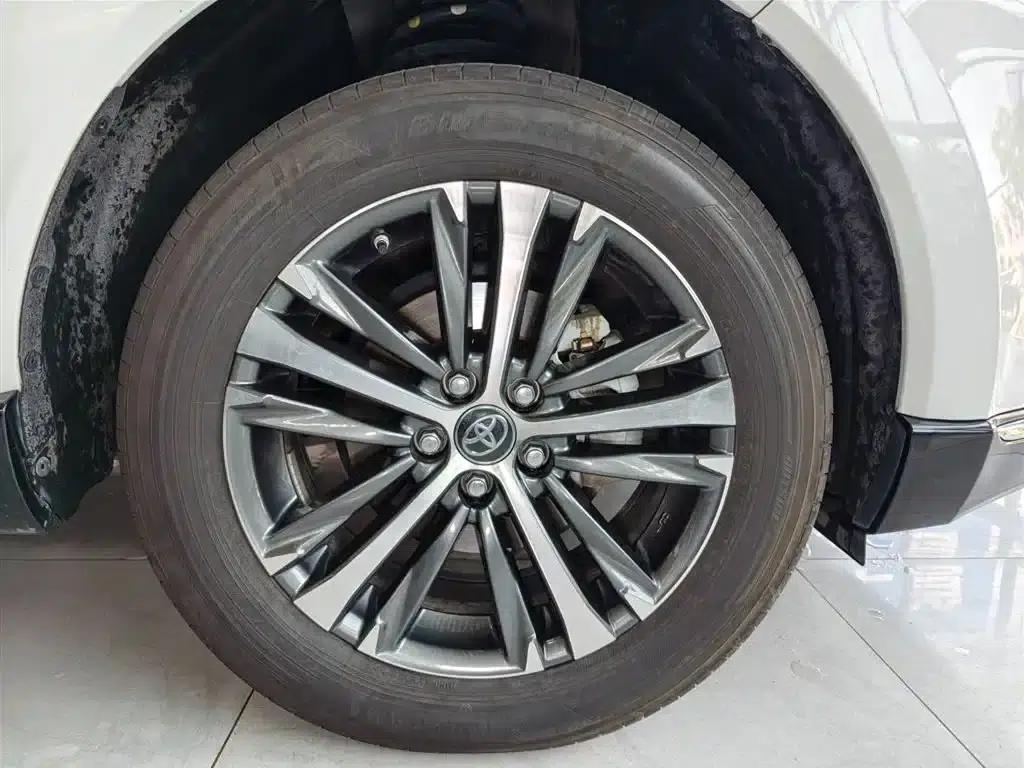 Venza 2023 2.5L Intelligent Hybrid Dual Engine 2WD Luxury Edition — миниатюра 17