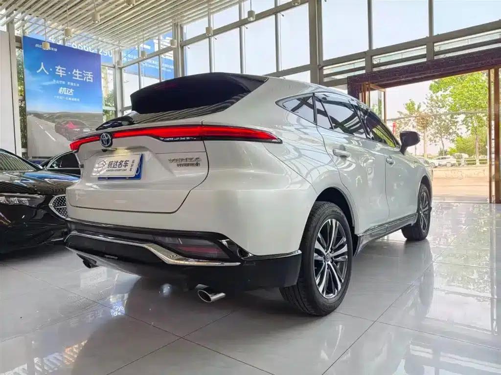 Venza 2023 2.5L Intelligent Hybrid Dual Engine 2WD Luxury Edition — миниатюра 4