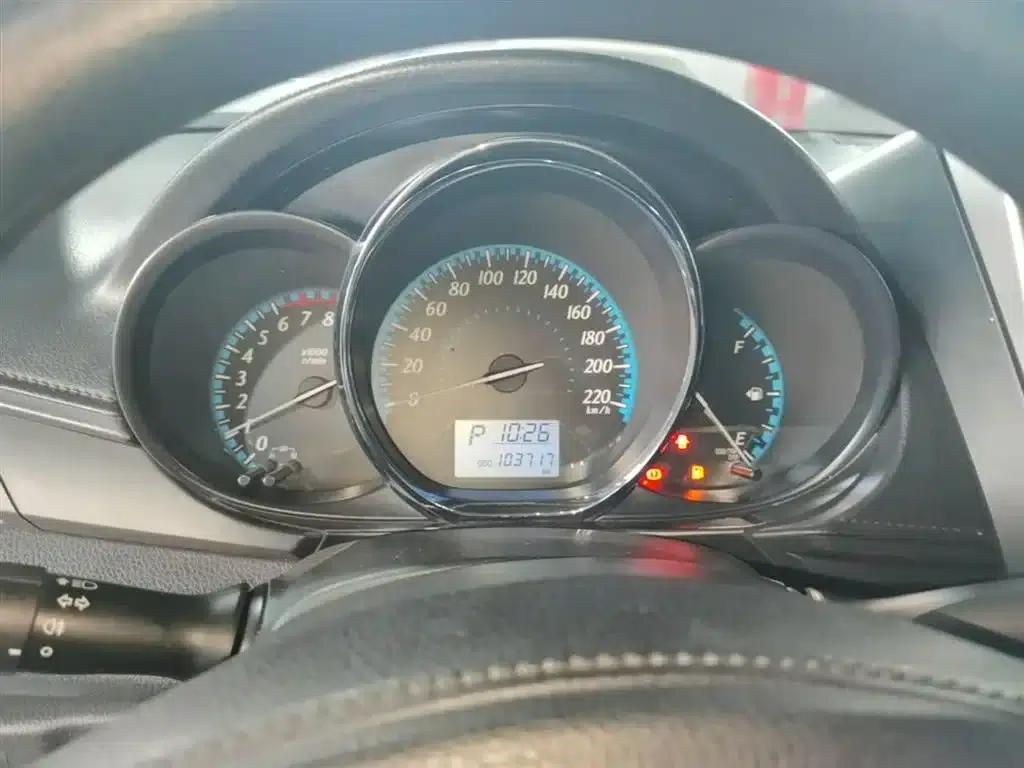 YARiS L 2017 1.5E CVT Dynamic Edition — миниатюра 12
