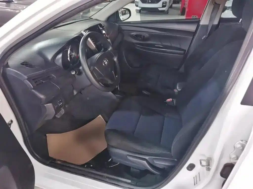 YARiS L 2017 1.5E CVT Dynamic Edition — миниатюра 15