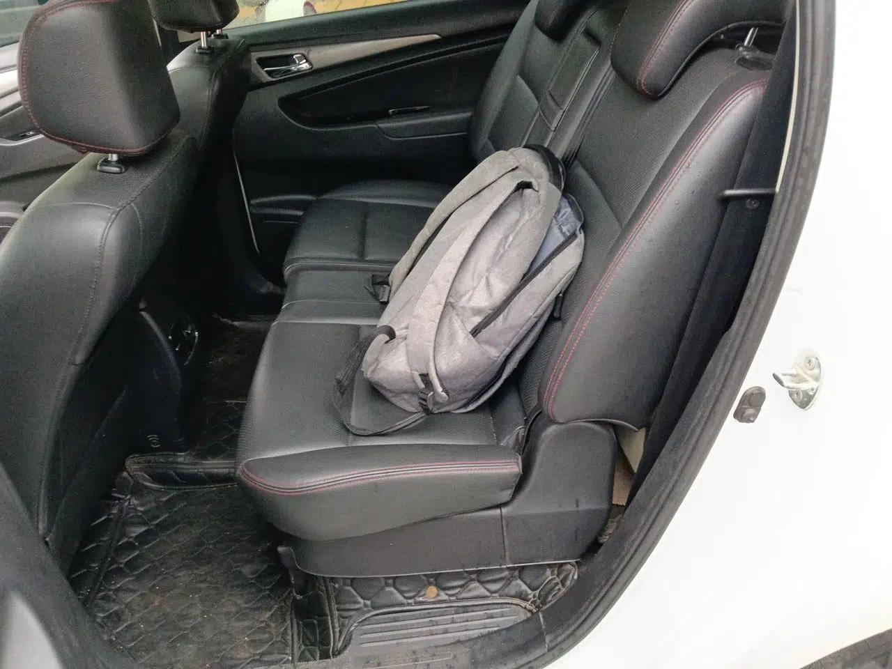 CHANGAN KAICHENG Oushang A600 2016 1.5L Manual Luxury 7-Seater — миниатюра 18