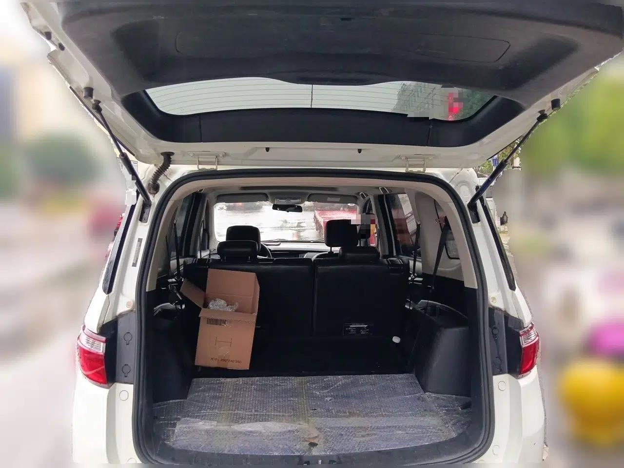 CHANGAN KAICHENG Oushang A600 2016 1.5L Manual Luxury 7-Seater — миниатюра 20